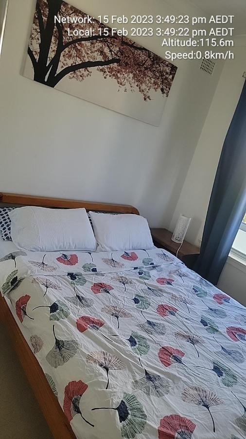 Close To The Famous Bondi Beach In Australia Сидни Екстериор снимка